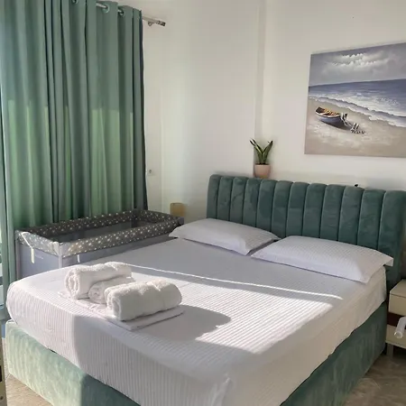 Lalzi Bay Lura Getaway *
